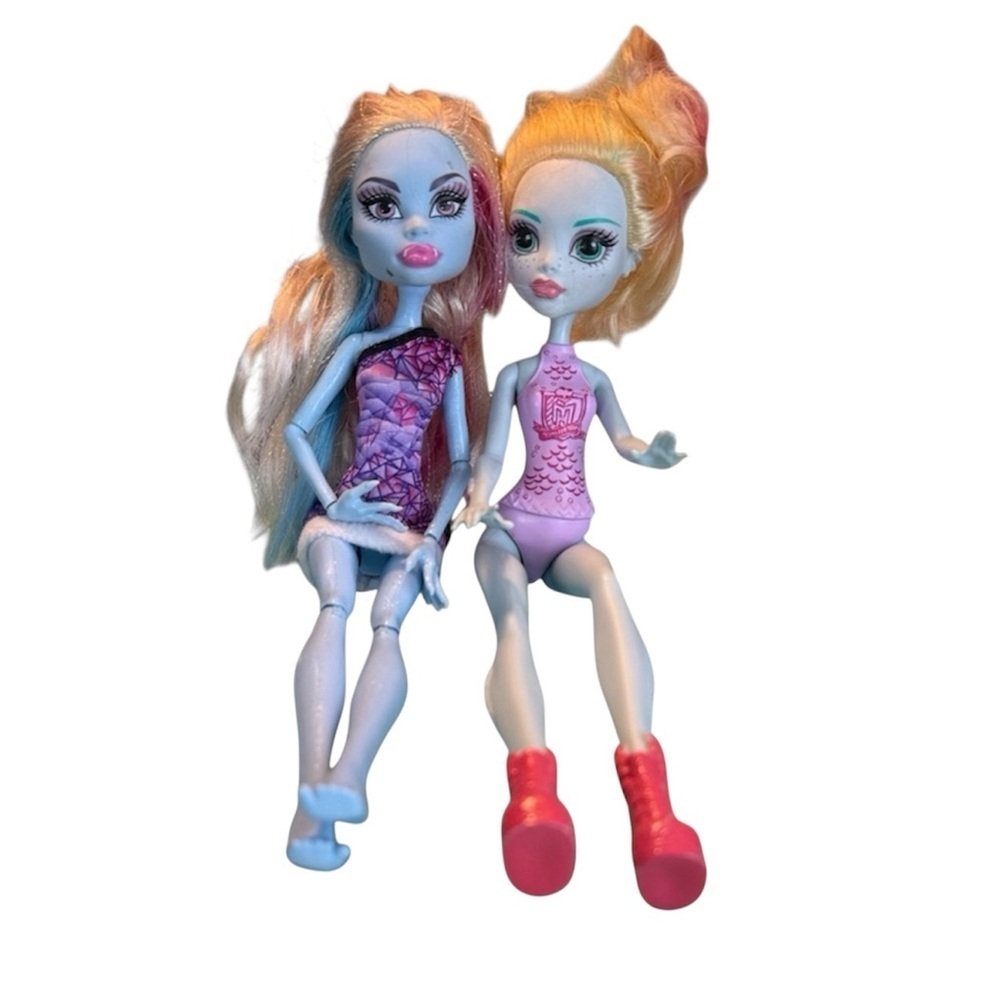 Monster High Draculara Fashion Dolls toys lot of 2 girls aqua designer dress